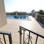 Casa Amplia Con Piscina Privada Y Aire Acondicionado - Es-258-71 * Pau