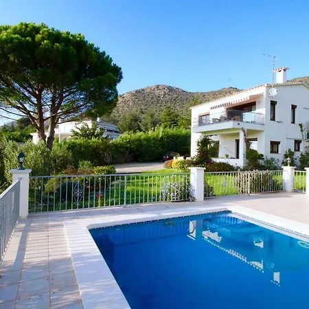 Casa vacanze Casa Amplia Con Piscina Privada Y Aire Acondicionado - Es-258-71